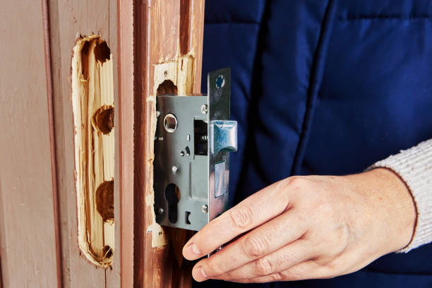 For a reliable locksmith San Marcos Texas, call us today! Our 24-hour emergency locksmith services offer lock and key installation, lockout assistance, and more.