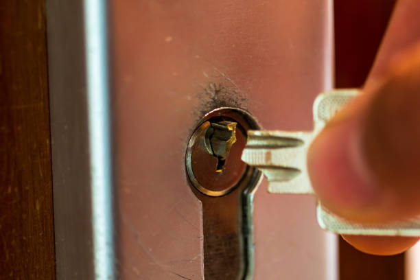 Annoying Mishap. My Key Is Broken Broken key? 512 Emergency Locksmith is ready to serve